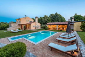 Luxury villa with a swimming pool Prodol, Marcana - 7359